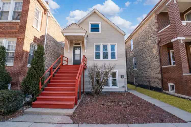 Multi-family house For Sale in 4537, South Francisco Avenue, Chicago, Illinois