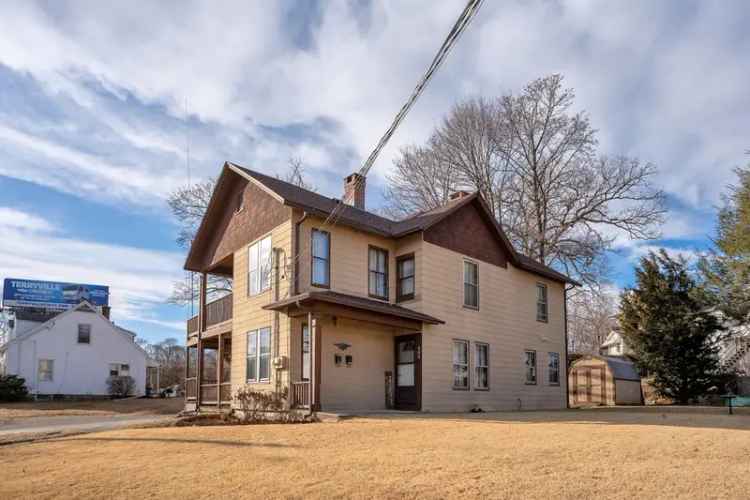 Multi-family house For Sale in 500, Plank Road, Waterbury, Connecticut