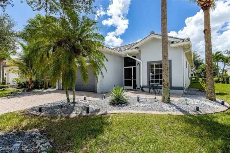 Single-family house For Sale in Cape Coral, Florida