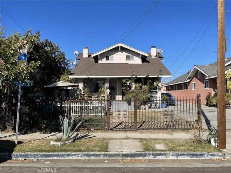 Multi-family house For Sale in Los Angeles, California