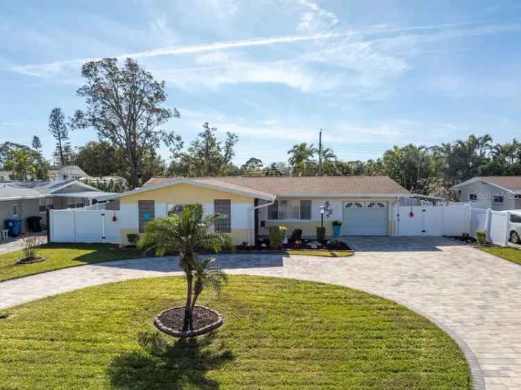 Single-family house For Sale in 6652, 11th Avenue North, Saint Petersburg, Florida