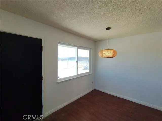 Multi-family house For Sale in Hesperia, California