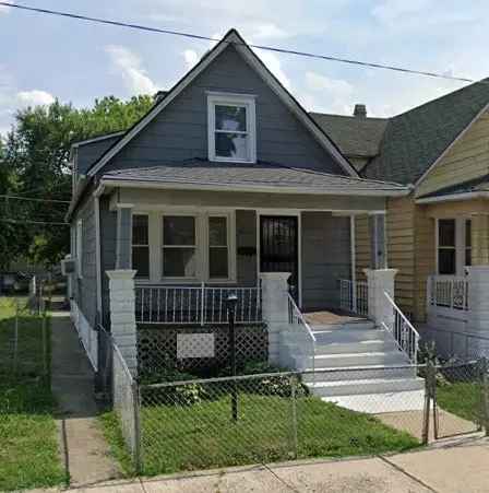 Single-family house For Sale in 127, East 104th Place, Chicago, Illinois