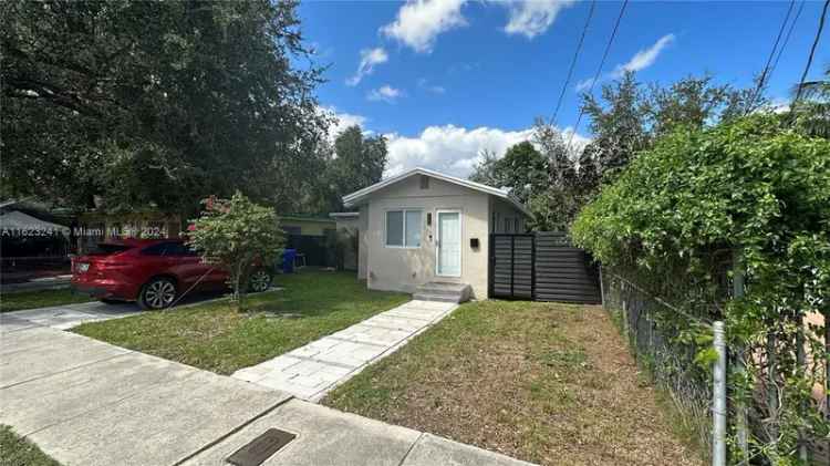 Single-family house For Sale in 135, Northwest 68th Street, Miami, Florida