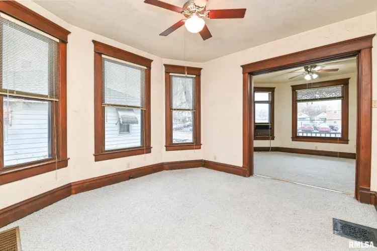 Single-family house For Sale in 1317, North Bestor Street, Peoria, Illinois