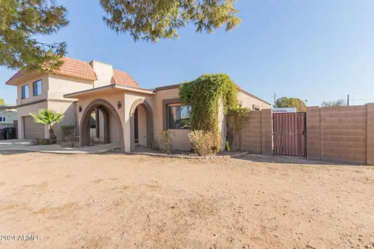 Single-family house For Sale in 2451, East Glencove Street, Mesa, Arizona