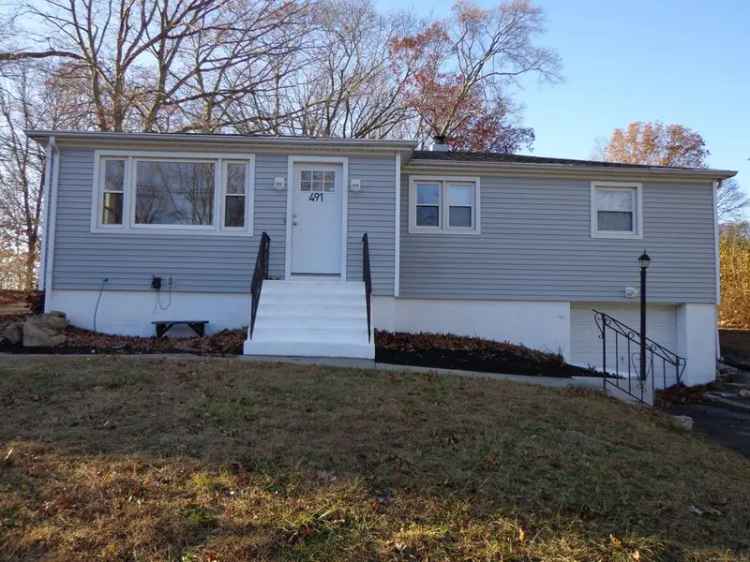 Single-family house For Sale in 491, Silver Sands Road, East Haven, Connecticut