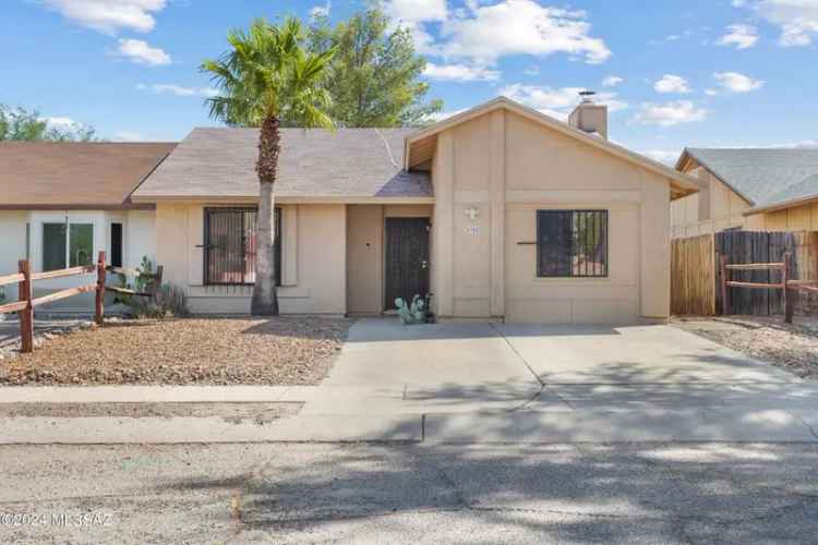 House For Sale in 4765, South Windrose Drive, Tucson, Arizona