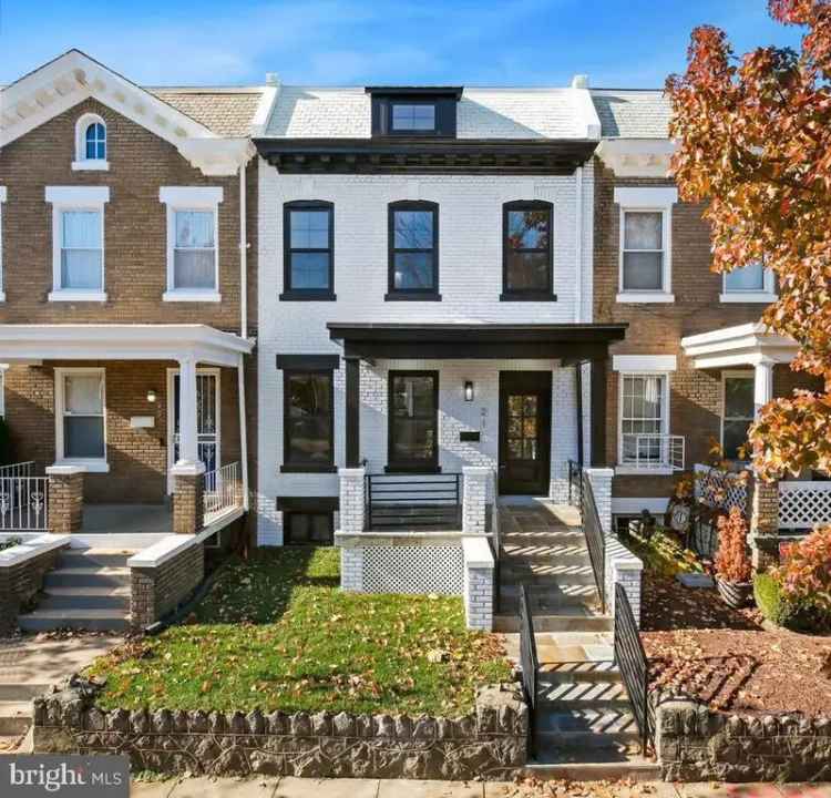 House For Sale in 21, 16th Street Southeast, Washington, District of Columbia