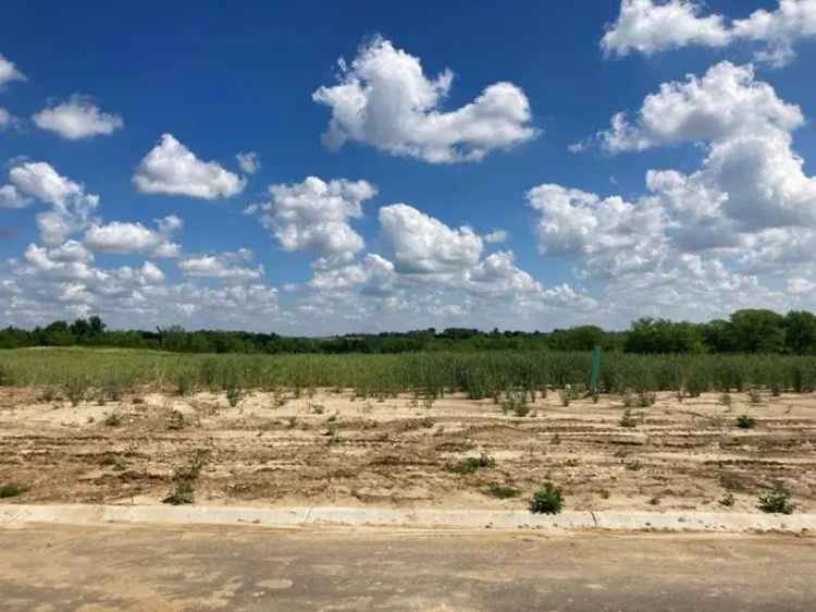 Land For Sale in Lee's Summit, Missouri