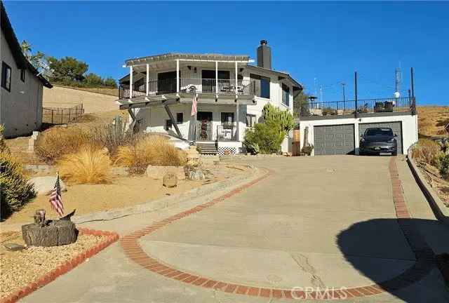 Single-family house For Sale in 29684, Yellow Gold Drive, Canyon Lake, California