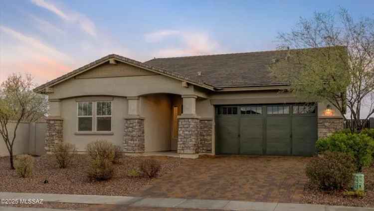 Single-family house For Sale in 1013, West Desert Firetail Lane, Oro Valley, Arizona