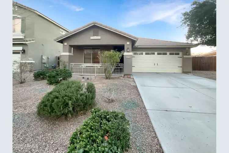 Single-family house For Sale in 6038, South Connie Lane, Gilbert, Arizona