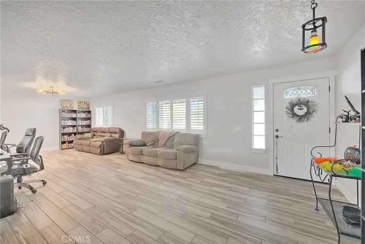 Single-family house For Sale in Hesperia, California