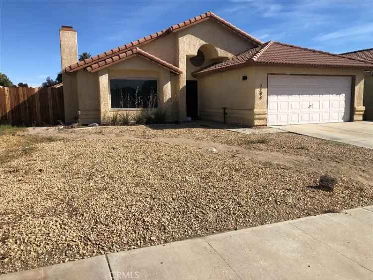 Single-family house For Sale in Rosamond, California