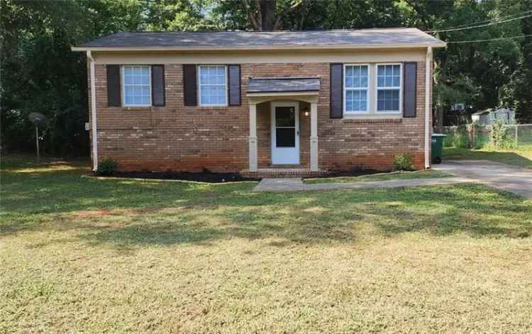 Single-family house For Sale in 340, Cook Drive, Athens, Georgia