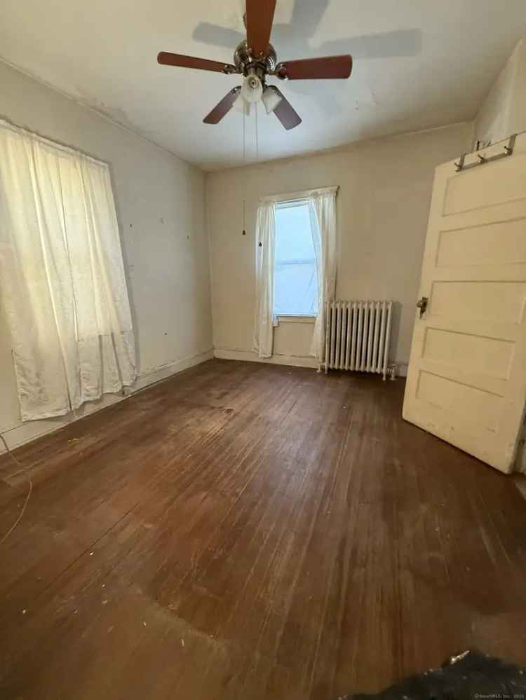 Single-family house For Sale in 78, Euclid Street West, Hartford, Connecticut