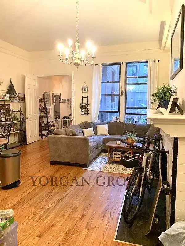 1BR Apartment for Rent - High Ceilings, Granite Kitchen, March 1st