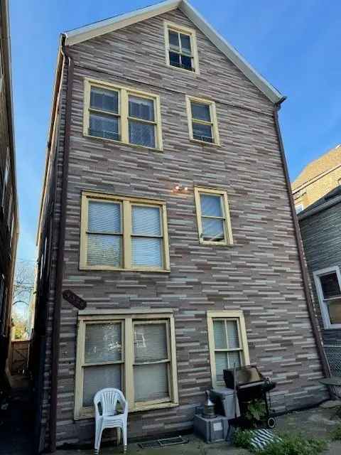 Multi-family house For Sale in 4320, South Marshfield Avenue, Chicago, Illinois