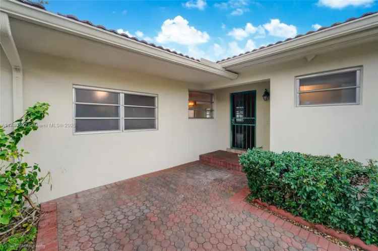 Single-family house For Sale in 2345, Southwest 23rd Terrace, Miami, Florida