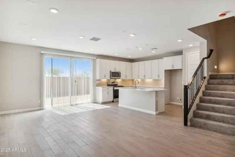 House For Sale in Phoenix, Arizona