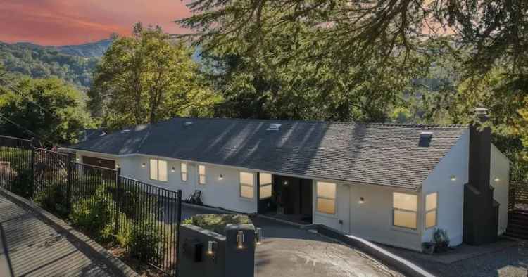 Single-family house For Sale in 8, Owl Hill Road, Orinda, California