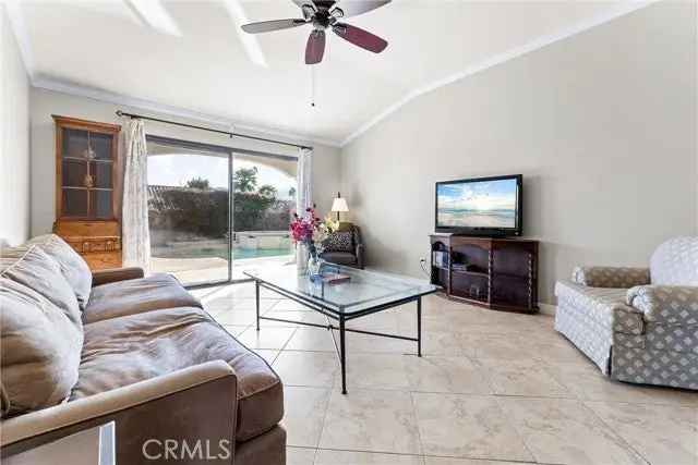 Single-family house For Sale in 1495, East Luna Way, Palm Springs, California