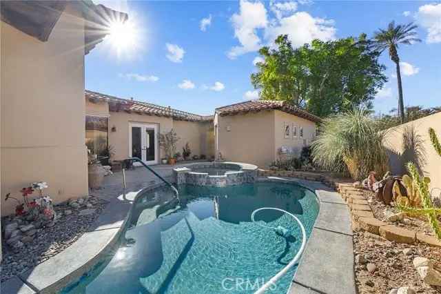 Single-family house For Sale in 116, Loch Lomond Road, Rancho Mirage, California