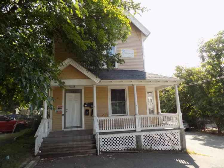 Multi-family house For Sale in 160, Prospect Street, Waterbury, Connecticut