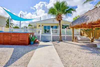 Single-family house For Sale in 8188, Aviation Boulevard, Marathon, Florida