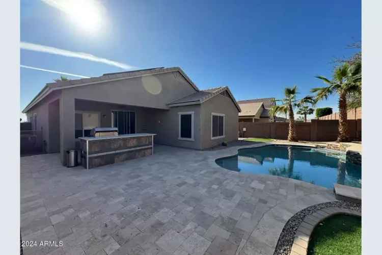 Single-family house For Sale in 18616, West Illini Street, Goodyear, Arizona