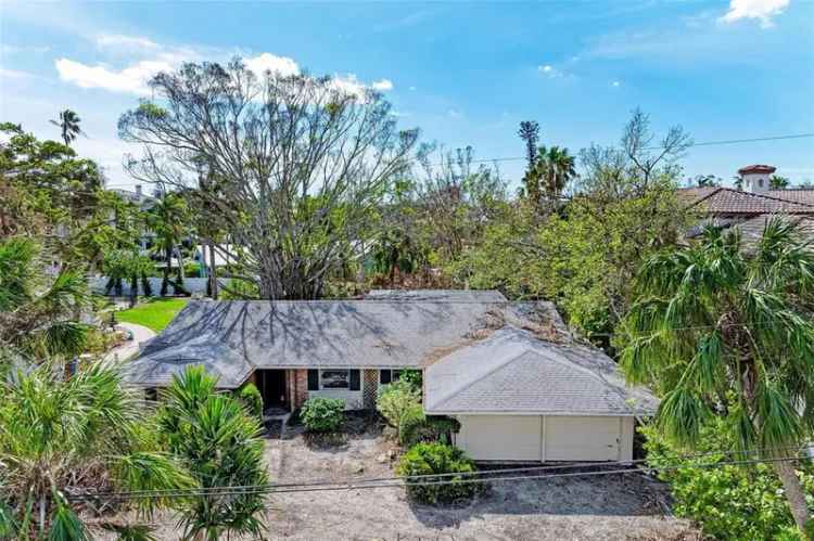 Single-family house For Sale in 838, Norsota Way, Sarasota, Florida