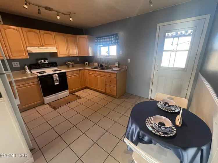 Single-family house For Sale in 2295, Havasupai Boulevard, Lake Havasu City, Arizona