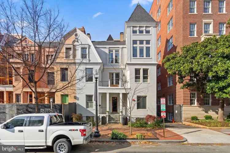 Multi-family house For Sale in 1514, 21st Street Northwest, Washington, District of Columbia