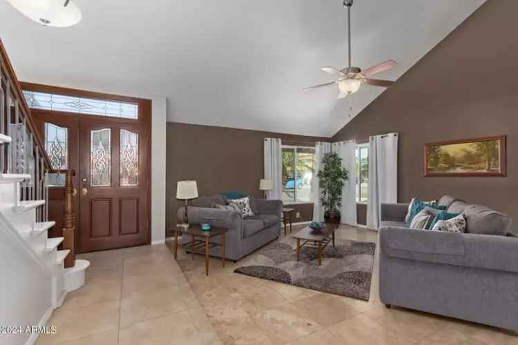 Single-family house For Sale in Tempe, Arizona