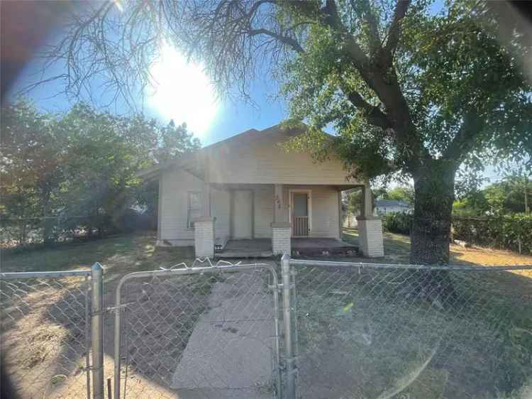 Single-family house For Rent in 942, Orange Street, Vidor, Texas