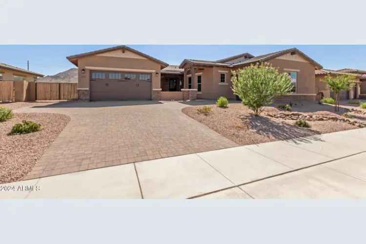 Single-family house For Sale in 20943, East Starflower Drive, Queen Creek, Arizona