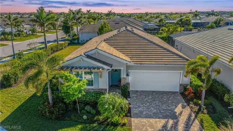 Single-family house For Sale in Bonita Springs, Florida