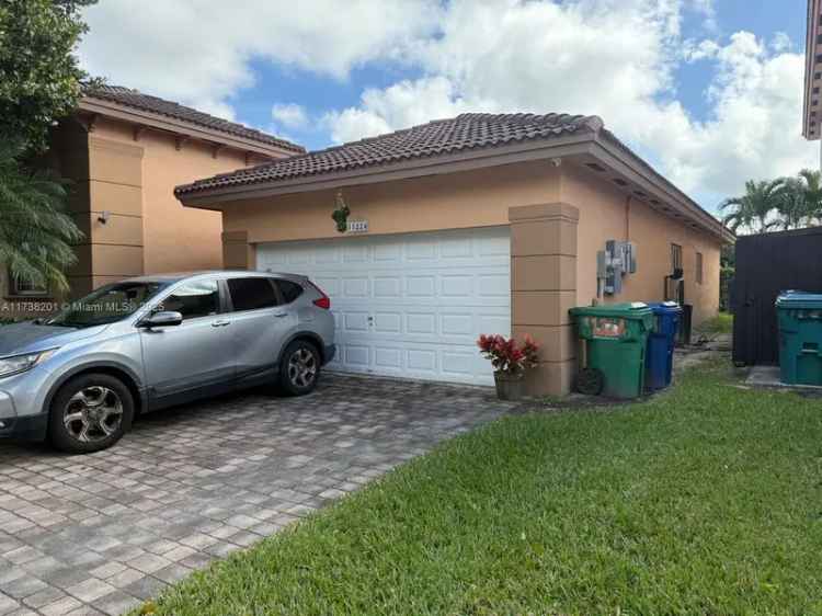 Single-family house For Sale in 11224, Southwest 231st Lane, Princeton, Florida