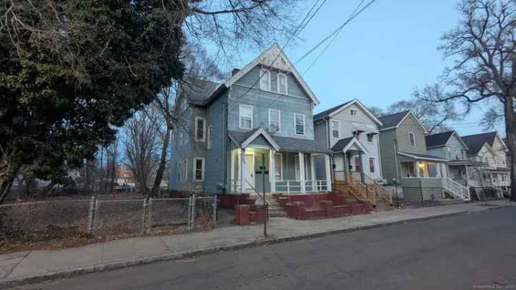 Multi-family house For Sale in 167, West Street, New Haven, Connecticut