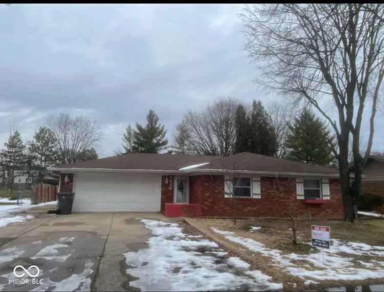 Single-family house For Sale in 7440, Hearthstone Way, Indianapolis, Indiana