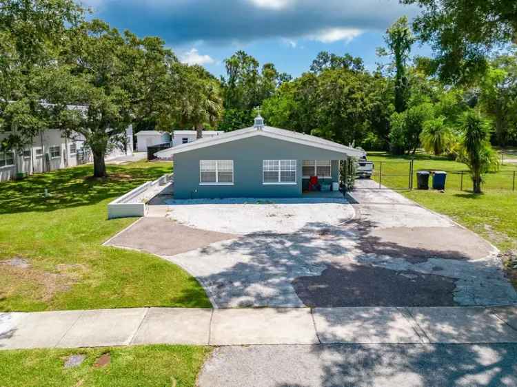 Multi-family house For Sale in Clearwater, Florida