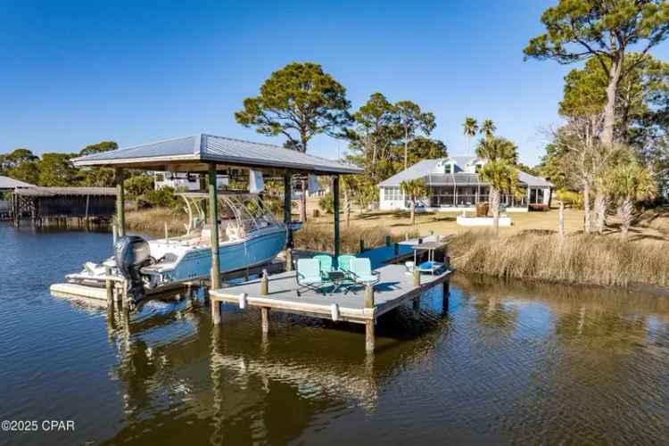 Single-family house For Sale in 8753, North Lagoon Drive, Panama City Beach, Florida