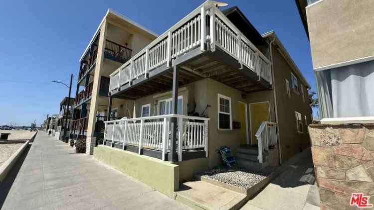 Multi-family house For Sale in 1203, Seal Way, Seal Beach, California