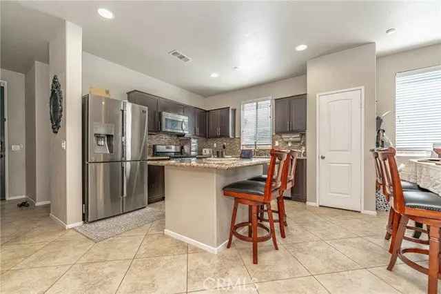 Single-family house For Sale in 30853, Oak Knoll Drive, Menifee, California