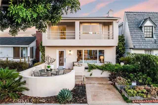 Single-family house For Sale in 314, Orchid Avenue, Newport Beach, California