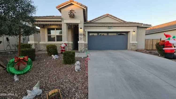 Single-family house For Sale in 44394, West Palo Aliso Way, Maricopa, Arizona