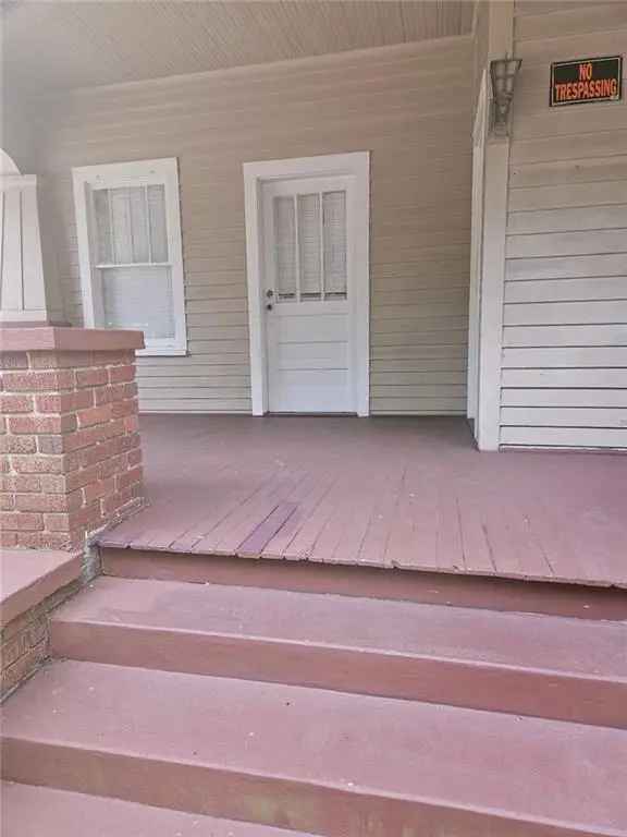 Single-family house For Sale in Mobile, Alabama