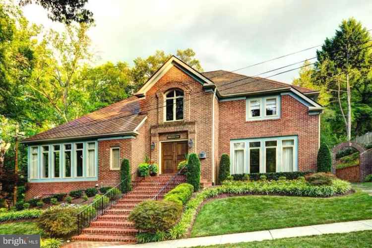 Single-family house For Sale in 1821, Sudbury Lane Northwest, Washington, District of Columbia