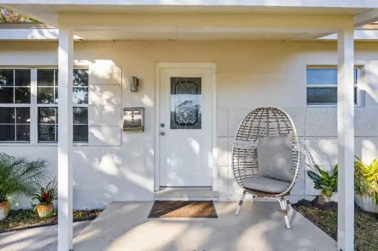 Single-family house For Sale in 5501, 7th Avenue North, Saint Petersburg, Florida